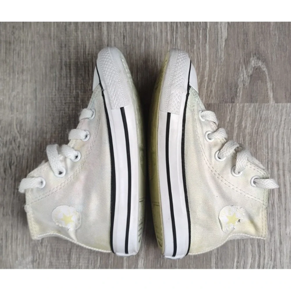 Baby Converse High Tops Multicolor Tiny‎ 7 PREOWNED Distressed Logo 761264C